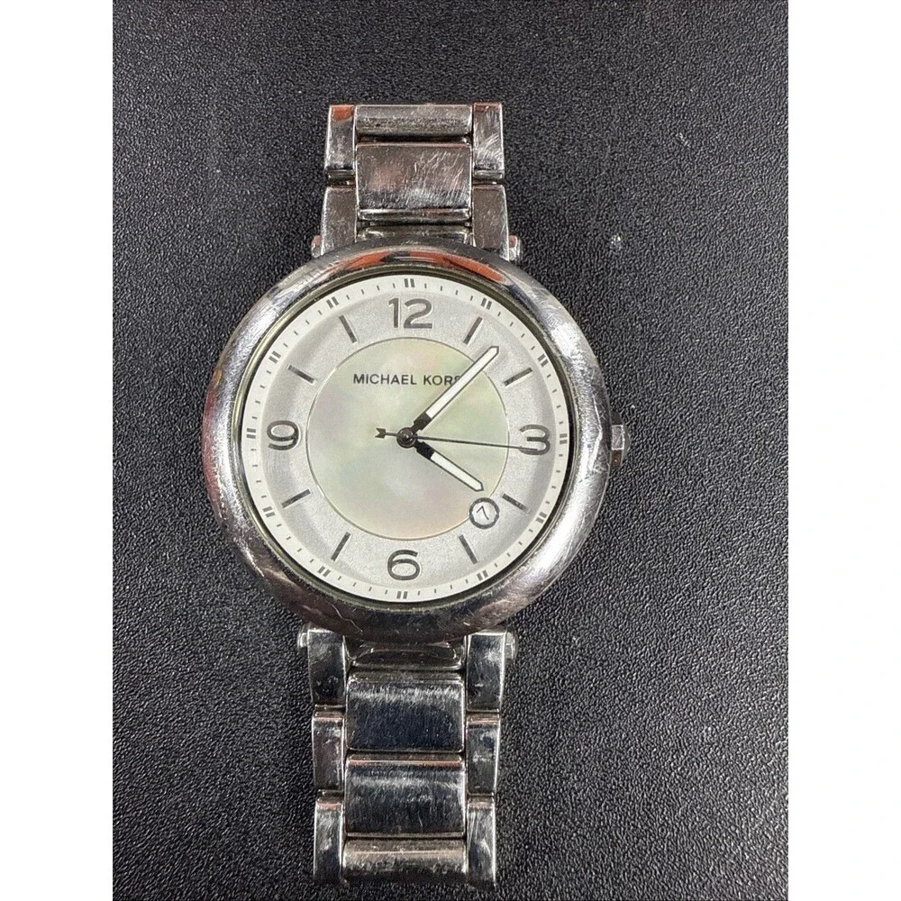 Michael Kors | MK5070 Women's Stainless Steel Watch Tested